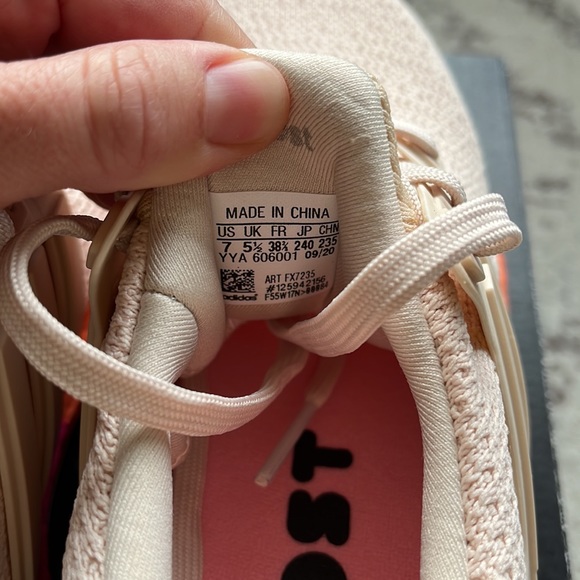 NWT Adidas Ultraboost DNA - Picture 8 of 9